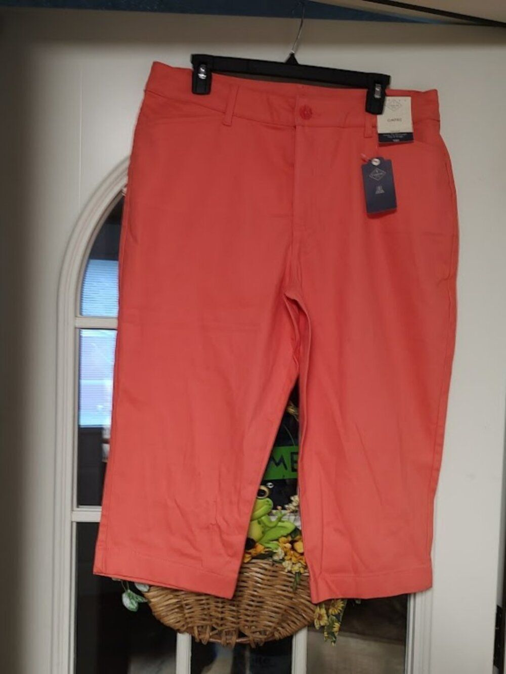 New St John's Bay Eastern Coral Mid Rise Capri Size Women's 14